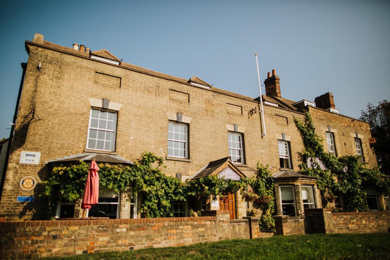 The Stratton House Hotel Biggleswade Exterior photo
