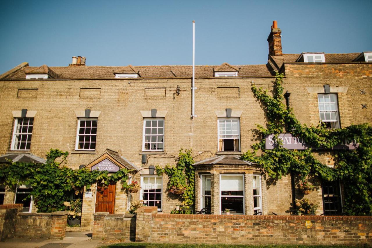 The Stratton House Hotel Biggleswade Exterior photo